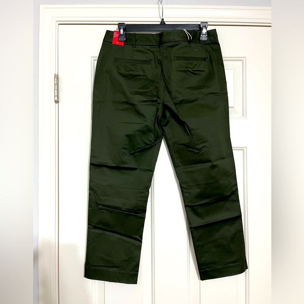 NWT Tommy Hilfiger olive green cropped pants
